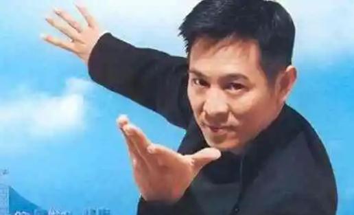 功夫巨星李連杰國籍是哪國？李連杰成功改回中國籍了嗎