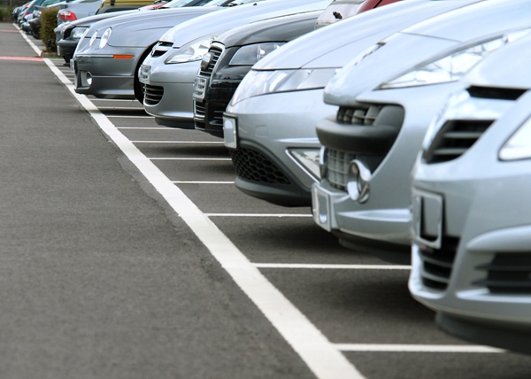 車廠突然破產(chǎn) 幾十萬車主有點慌：維修難找配件