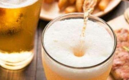 先喝白酒后喝啤酒對(duì)身體怎么樣