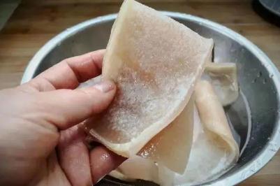 豬皮怎么去毛 簡(jiǎn)單處理豬皮方法介紹