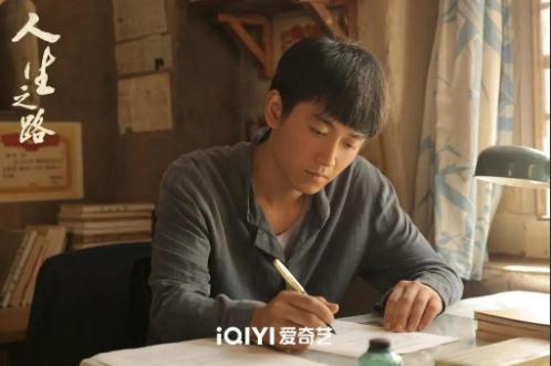 人生之路是根據(jù)什么小說(shuō)改編的？人生之路原著是哪部？