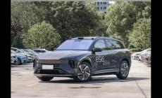 蔚來(lái)的車(chē)型也算站住了腳跟,ES6切中了30萬(wàn)價(jià)位消費(fèi)者的需求