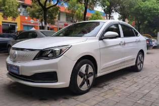 東風e70車鑰匙沒電了怎么啟動？