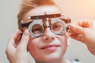 散光是屈光不正的一種嗎  眼睛散光就是屈光不正嗎