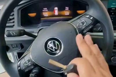 大眾解除方向盤鎖死方法 大眾解除方向盤鎖死方法是什么